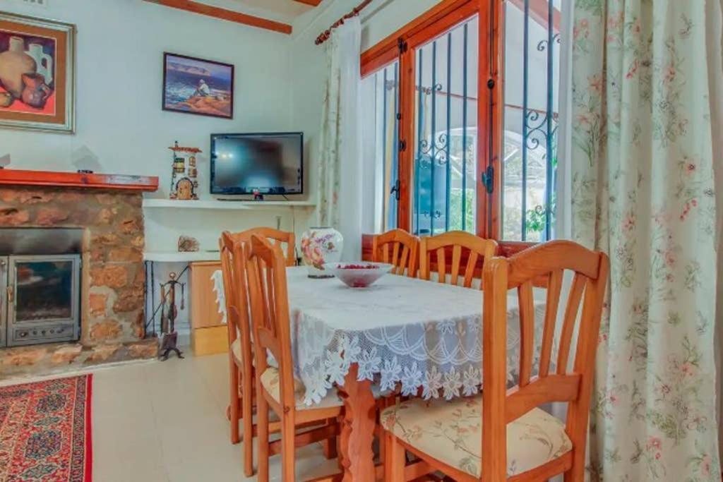 Villa Paradise Private Pool And Garden In A Natural Park For 9 خافييا المظهر الخارجي الصورة